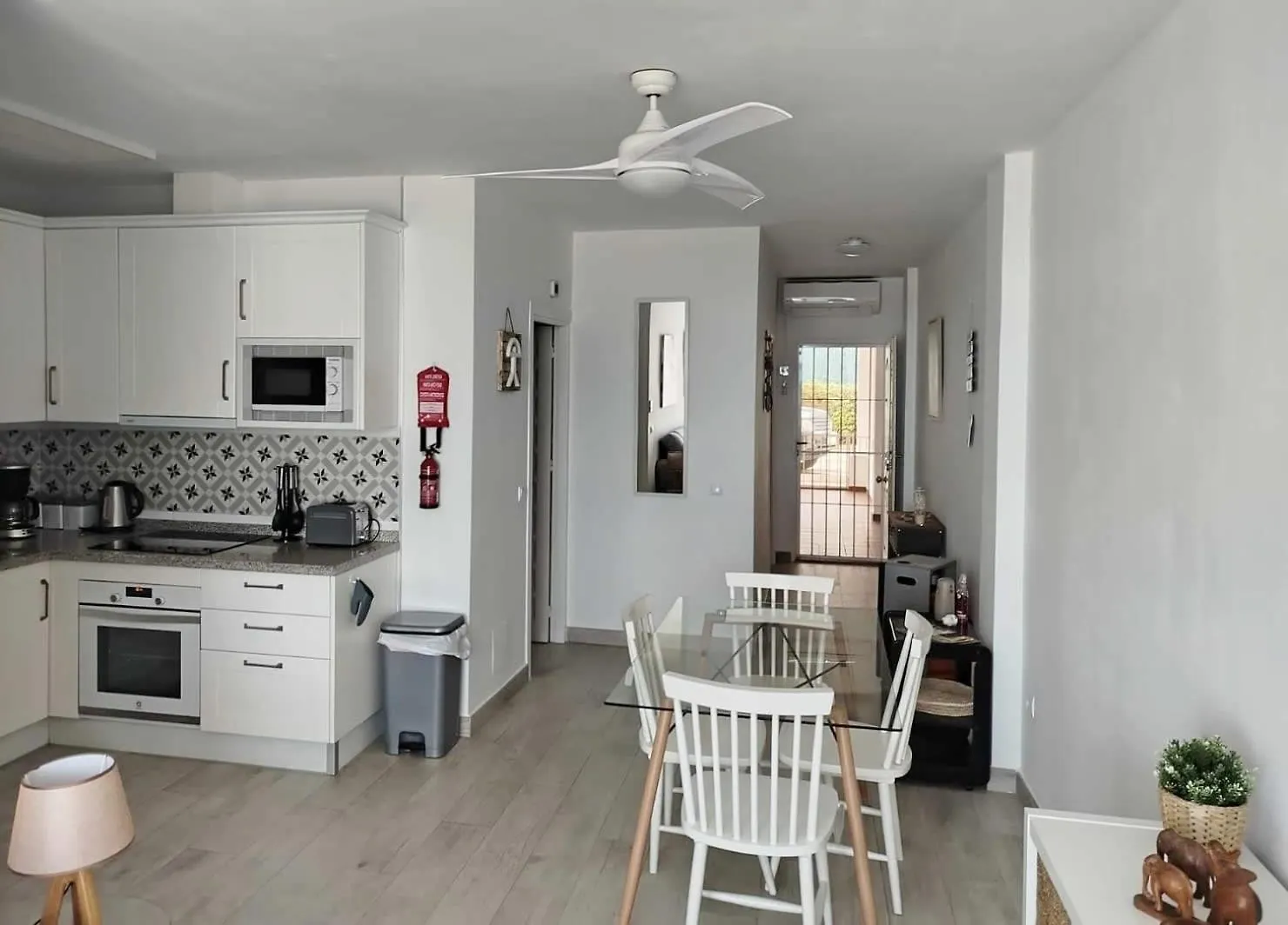 2 Bed Beachfront Apartment In Mojacar